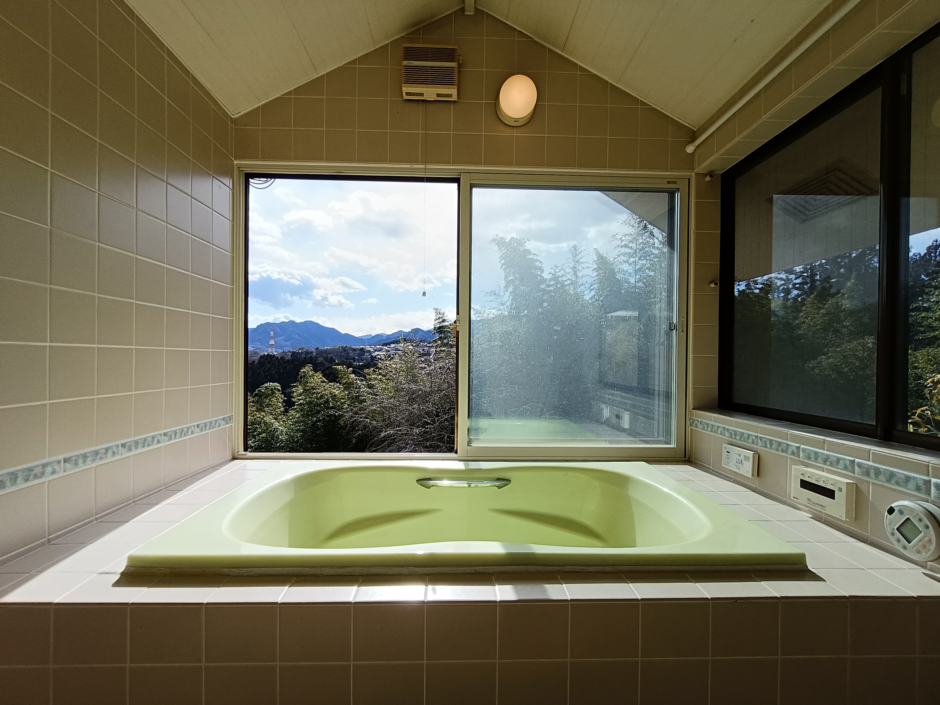 弊社売主物件|土地面積1289.21㎡(約389坪)|前面は相模川渓谷にて眺望良好♪|キャンプ・バーベキュー・星空観賞・ドッグラン等に|相模原市緑区千木良 中古戸建(住宅・別荘・保養所)|4,180万円|株式会社マトリックストラスト|不動産相続の相談窓口|2026.1.30