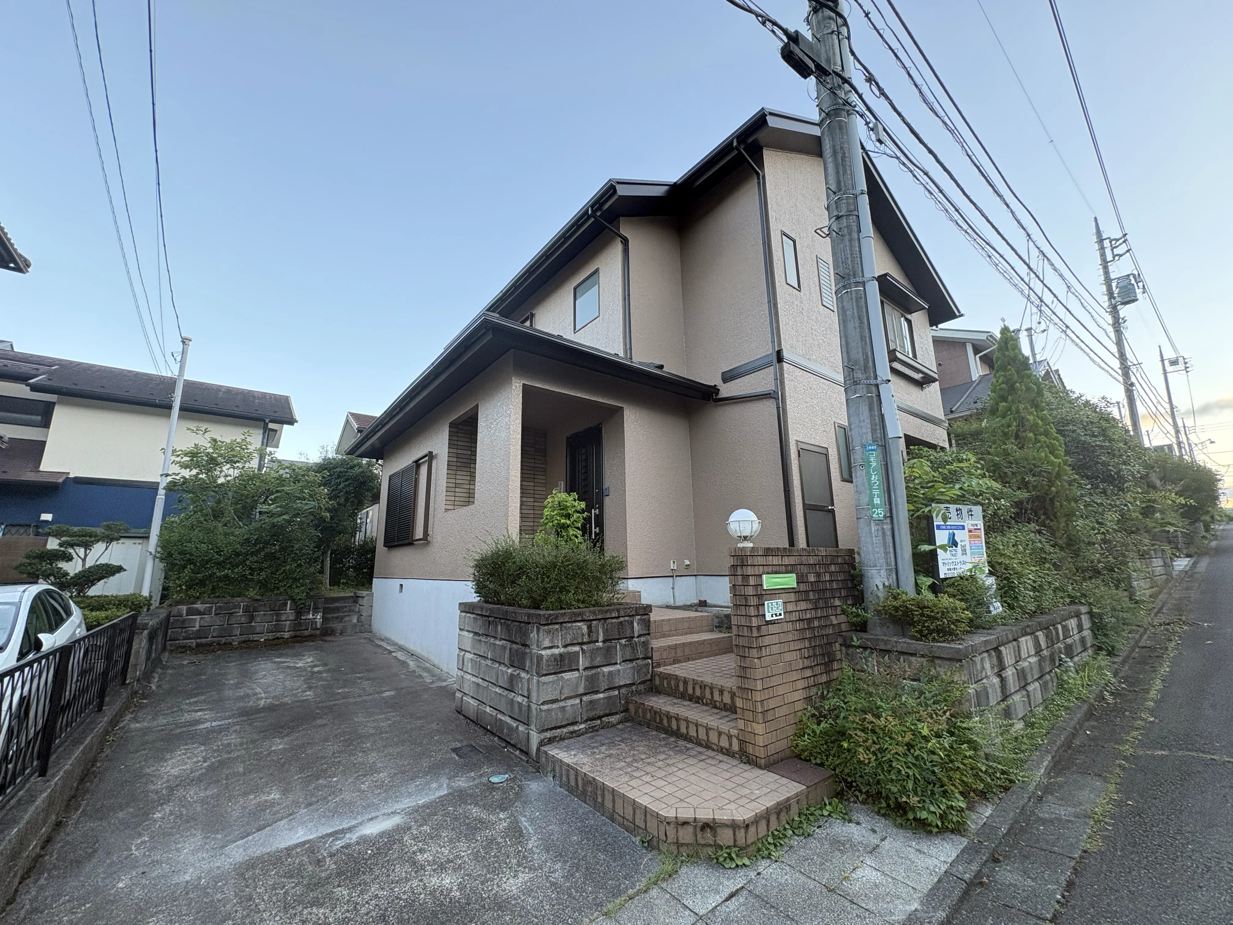 屋根・外壁塗装工事が完了しました！｜コモアしおつ二丁目中古戸建｜株式会社マトリックストラスト｜不動産相続の相談窓口｜2026.8.8